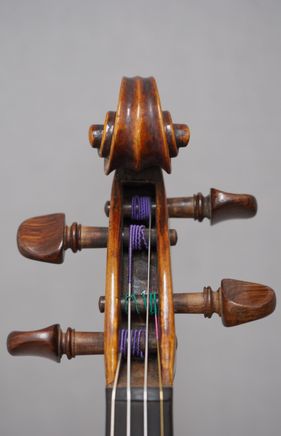 641233VIOLINEGLAESELKOPF