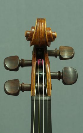 670201VIOLINEGAGLIANOP3031570